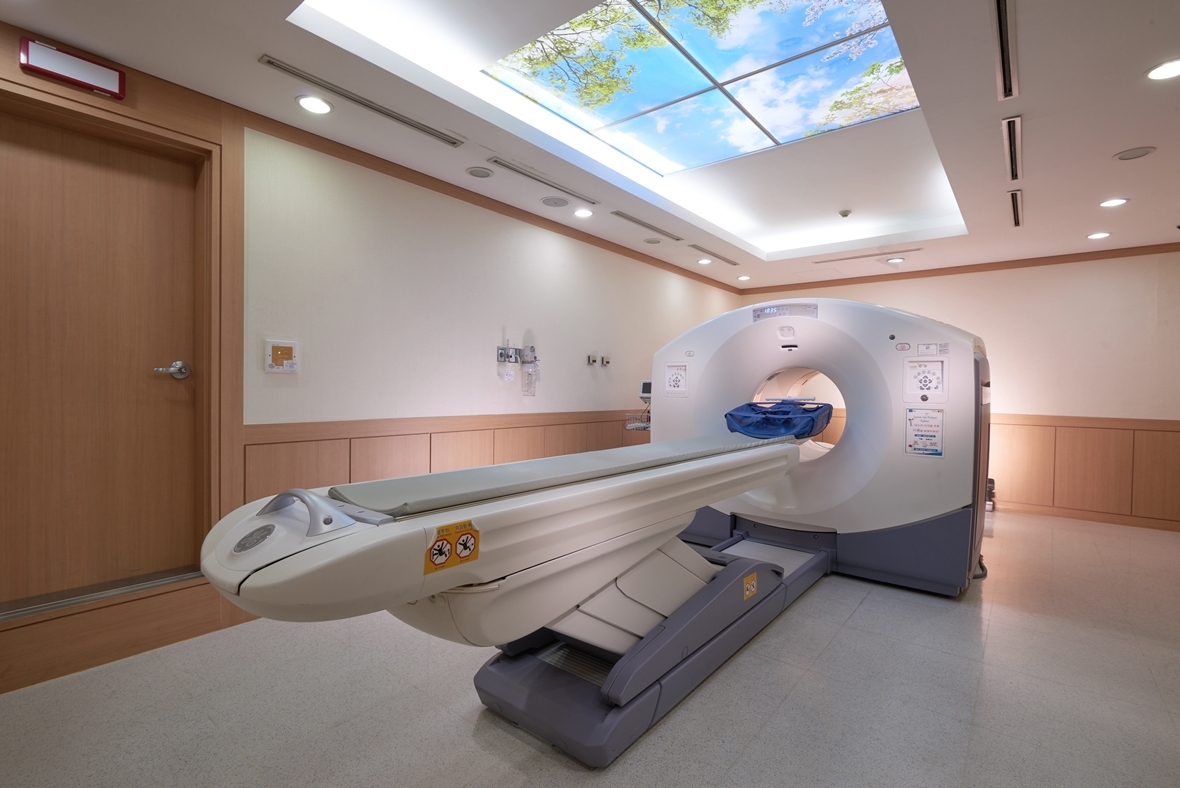 The State-of-the-Art PET-CT (Positron Emission Tomography - Computed Tomography) for early diagnosis of cancer 