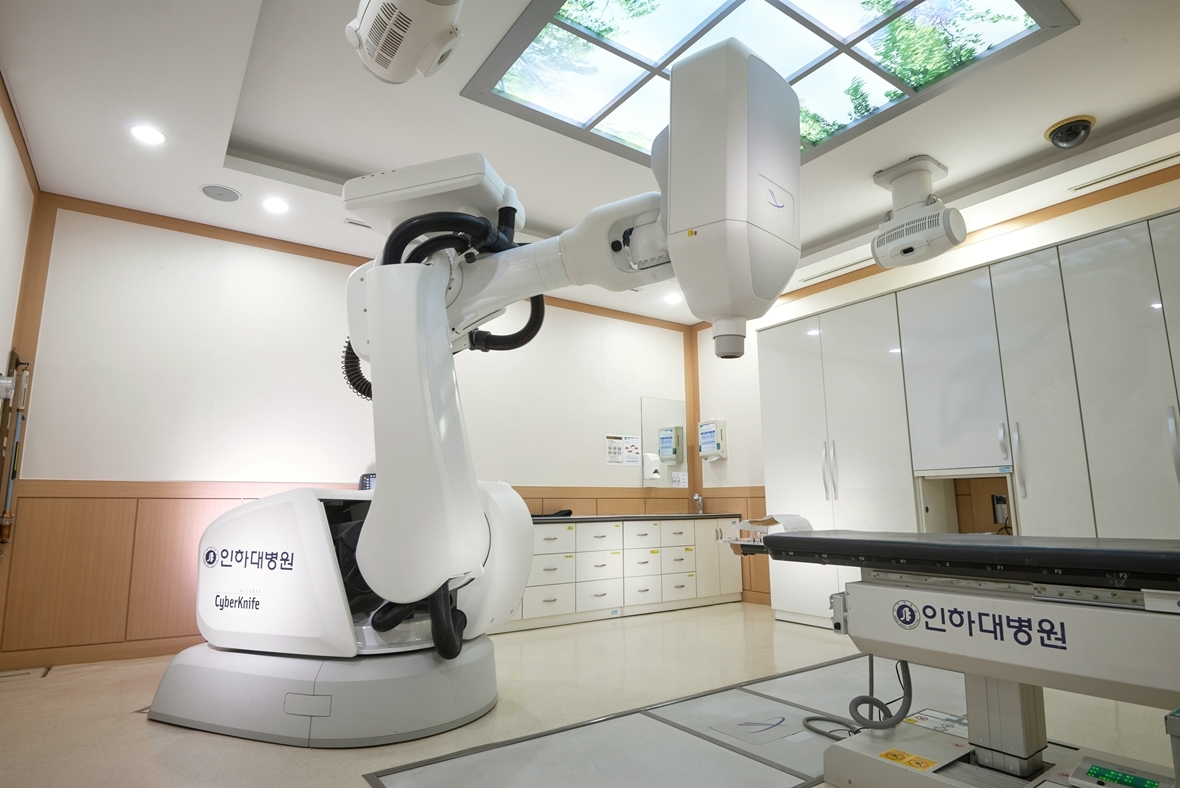 No pain, No bleeding, 4-Dimensional Robotic CyberKnife Radiosurgery